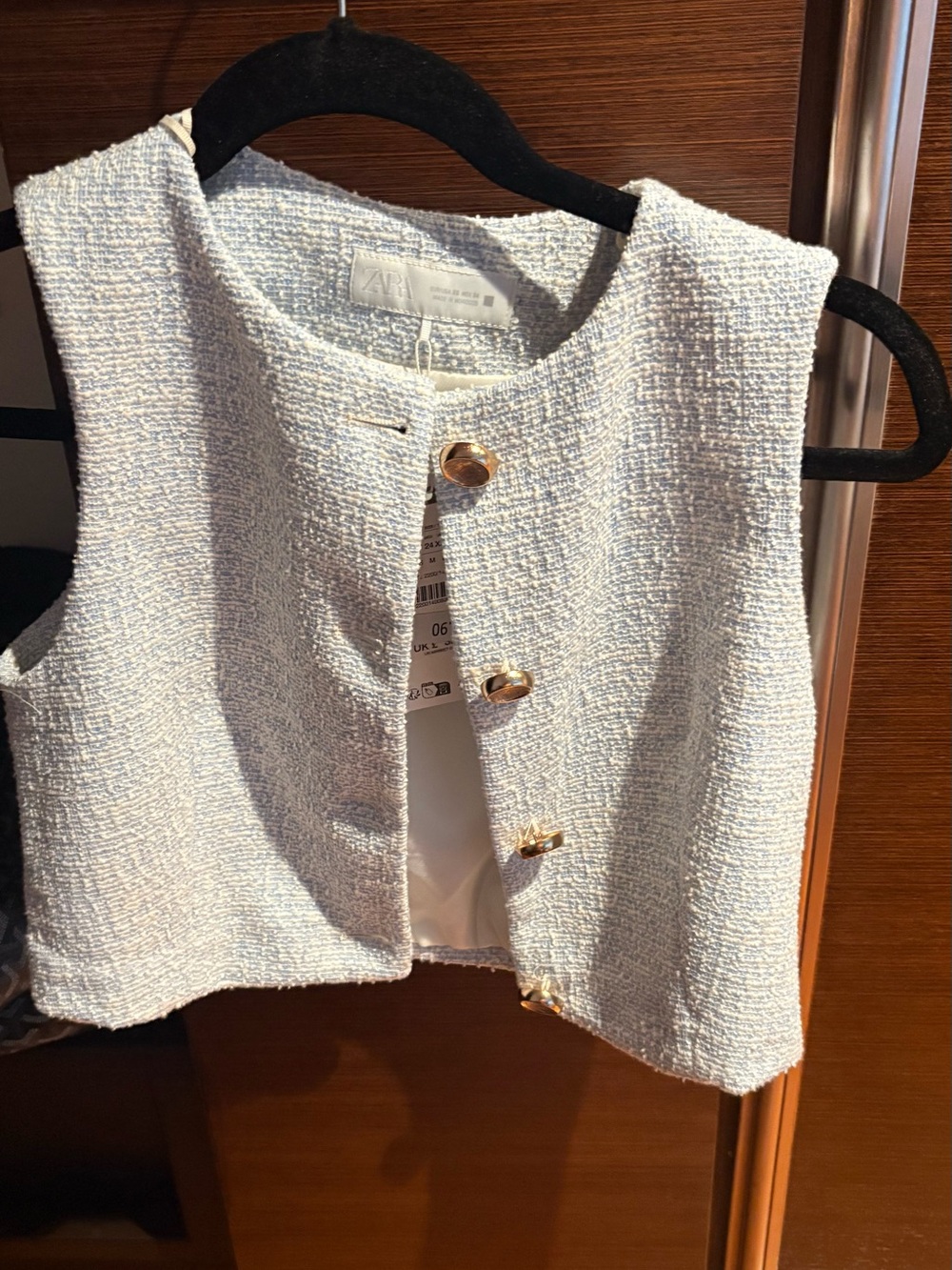 NWT Zara Light Blue Tweed Sleeveless Crop Top with Gold Buttons - Picture 7 of 7
